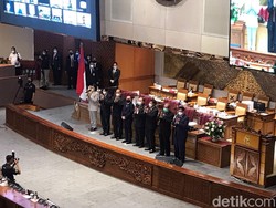DPR Sahkan 7 Calon Hakim Agung Terpilih