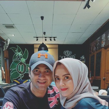 Kedekatan dengan Ferry Irawan Jadi Gosip, Ini Kata Elma Theana