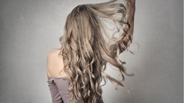 5 Kebiasaan Sepele yang Ternyata Bisa Sebabkan Uban Muncul di Usia Muda