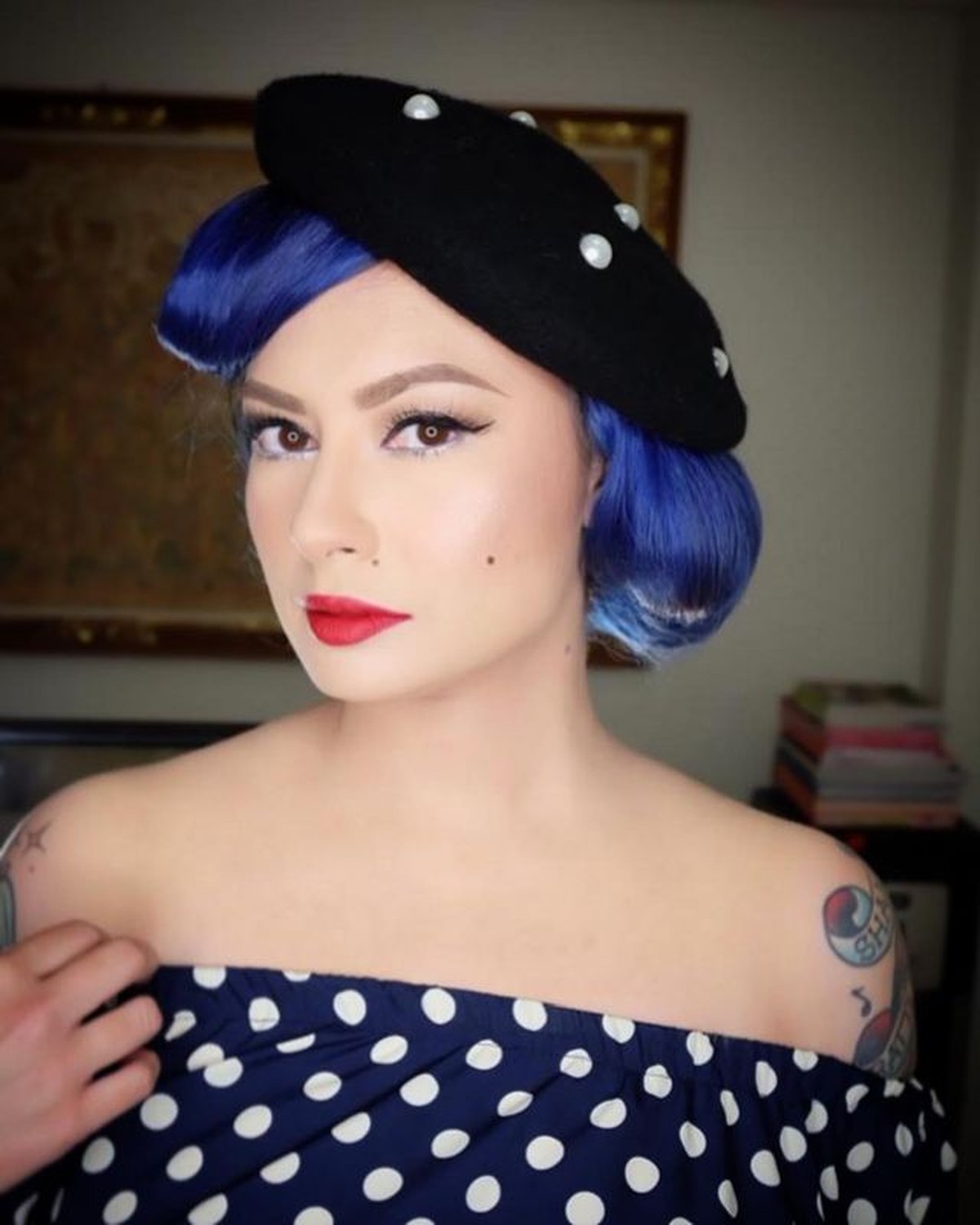 Gaya Nyentrik Claudia Adinda Istri Derby Romero yang Kini Hamil Anak Pertama