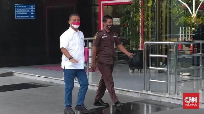 Anies dan Prasetyo diperiksa KPK sebagai saksi untuk tersangka Yoory Corneles Pinontoan selaku mantan Direktur Utama Perumda Pembangunan Sarana Jaya.