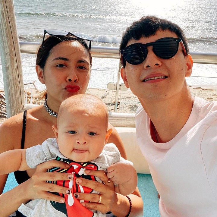 <p>Marcell Darwin hidup bahagia usai menkahi Nabila Faisal pada 12 Januari 2020. Pria yang kini menjalani kehidupan sebagai seorang mualaf itu telah dikaruniai anak pertama Benjamin Qeenan Darwin. (Foto: Instagram @marcelldarwin)</p>