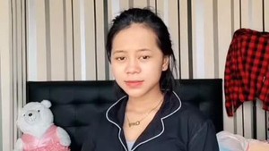 Penampilan Terbaru Cimoy Montok Usai Lepas Hijab Banjir Cibiran ...