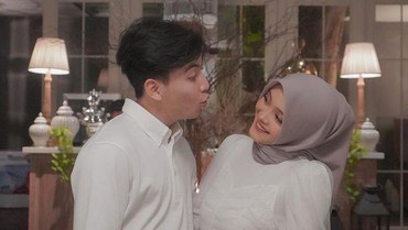 img-title Jeffry Reksa Tak Ikut Lebaran Bareng Keluarga Putri Delina Diisukan Putus