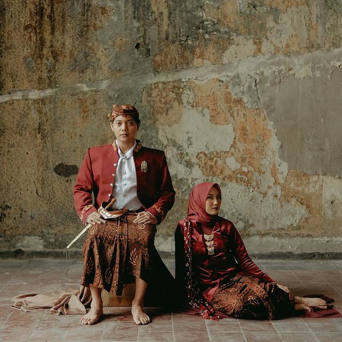 Putra bungsu Sujiwo Tejo&comma; Jagad Narendra baru saja menikah dengan sang kekasih bernama Husnul Chotimah&period; Yuk intip momennya&excl;