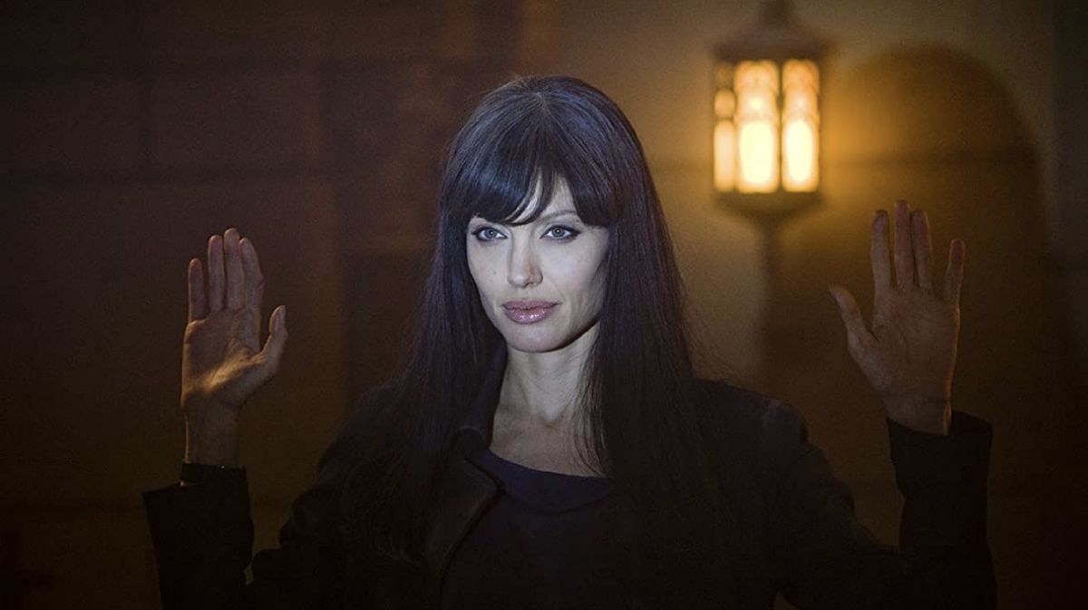 Sinopsis Salt, Bioskop Trans TV 24 November 2025