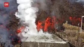 VIDEO: Drone Aliran Lava Gunung Cumbre Vieja Di Rumah Warga