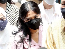 Tyna Kanna Bantah KDRT Jadi Penyebab Perceraiannya dengan Kenang