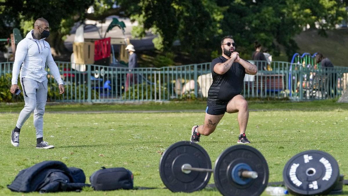 FOTO: Warga Sydney Ubah Taman Jadi Tempat Gym