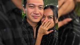 Menikah, Eva Celia Pilih Gaun Mermaid dan Korset