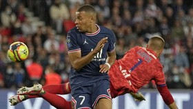 Bukan Messi, Mbappe Masalah Baru Pochettino di PSG