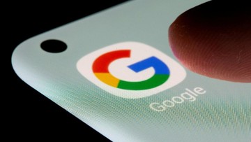 Google FILE PHOTO: Google app is seen on a smartphone in this illustration taken, July 13, 2021. REUTERS/Dado Ruvic/Illustration//File Photo