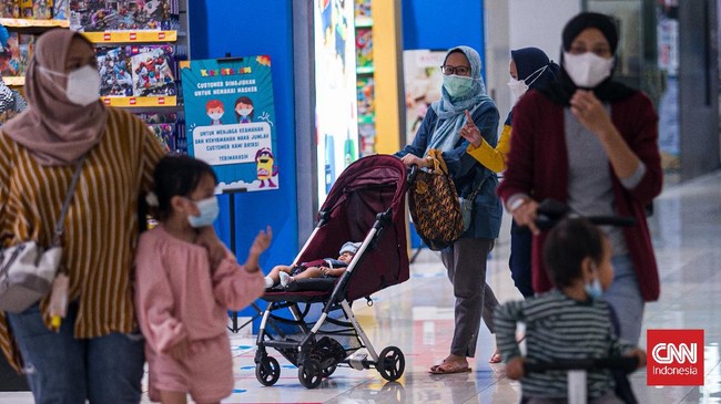 Meski seluruh indikator menunjukkan penurunan penularan Covid-19, Indonesia masih harus berjuang untuk menjaga tren positif tersebut.