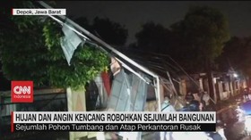 VIDEO: Hujan dan Angin Kencang Robohkan Sejumlah Bangunan