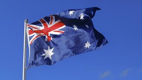 2 Lansia asal Australia Terdampar di Pulau Teor Usai Yacht Mati Mesin