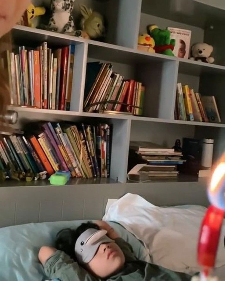 Kejutan Sederhana & Manis BCL Rayakan Ultah Noah yang ke-11 BCL memberikan kejutan sederhana dan manis di perayaan ulang tahun Noah putra semata wayang. Yuk intip momennya!