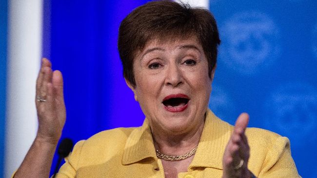 IMF Prediksi Sepertiga Ekonomi Dunia Resesi Tahun Ini IMF mewanti-wanti perekonomian global akan menghadapi masa yang sulit pada 2023. Bahkan, sepertiga ekonomi dunia berada dalam resesi.