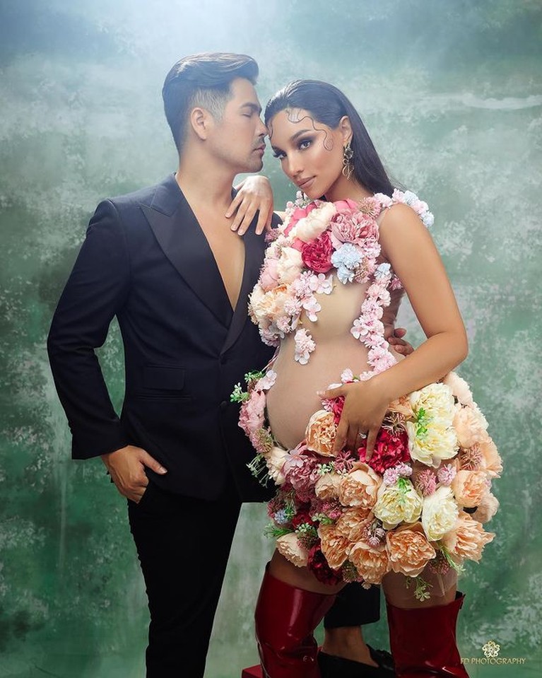 Potret Kehamilan Vanessa Lima Pamer Baby Bump yang Semakin Besar Vanessa Lima diketahui sedang mengandung anak Erick Bana Iskandar kakak Jessica Iskandar. Yuk intip potretnya!
