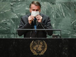 Duh, Menkes Brasil Positif Corona Usai Dampingi Bolsonaro di Sidang Umum PBB