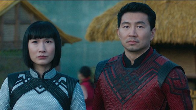 Shang-Chi and the Legend of the Ten Rings masih mendapat penghasilan fantastis hingga pekan ini, dan menempati puncak Box Office Amerika.