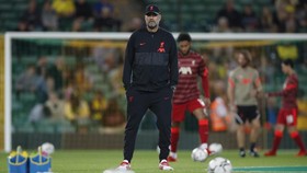 Terpapar Covid-19, Klopp Absen di Chelsea vs Liverpool