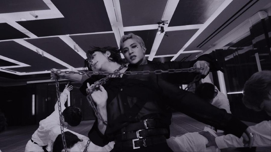 Stray Kids