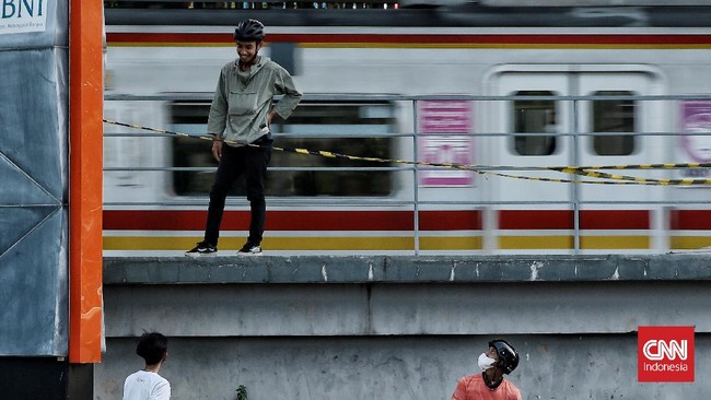 Rangkuman peristiwa dan informasi perihal perkembangan kasus covid-19 di Indonesia dalam 24 jam terakhir, Selasa (28/9).