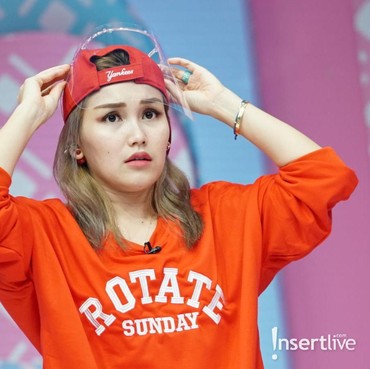 Cerita Mistis Ayu Ting Ting, Dengar Orang Nangis di Studio Wendi Cagur