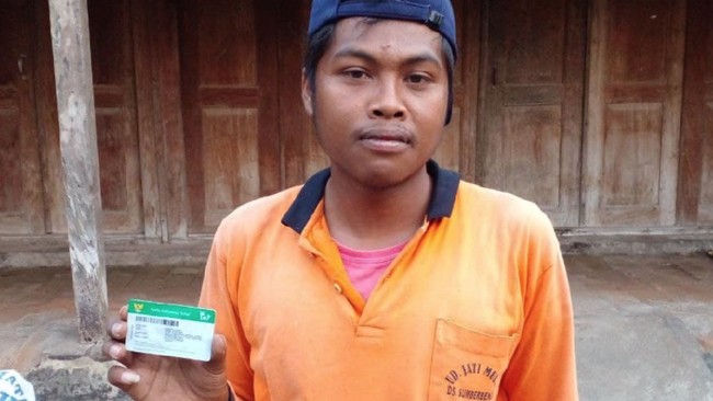 Pemuda 23 tahun asal Kabupaten Ponorogo itu menderita penyakit kulit yang kambuh sewaktu-waktu, sehingga ia sering menggunakan JKN-KIS untuk berobat gratis.