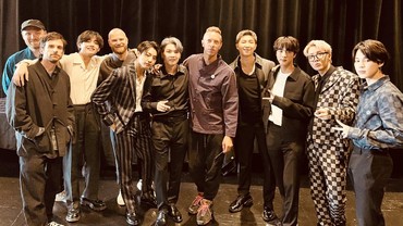 img-title BTS & Coldplay Resmi Rilis Lagu Kolaborasi 'My Universe'