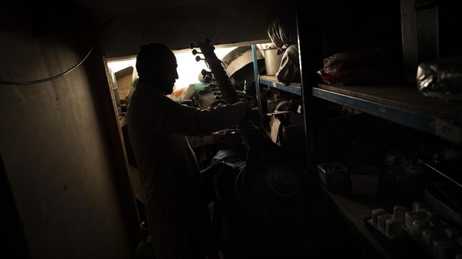 FOTO: Sunyi Alunan Musik di Afghanistan Tersandera Taliban