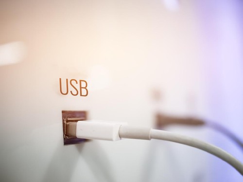 Kabel charger bisa jadi pintu masuk serangan siber.