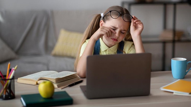 Ilustrasi sekolah online