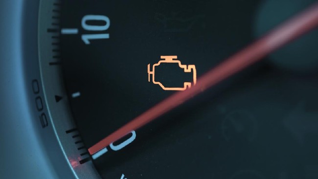 Lampu indikator check engine bisa berkedip satu kali hingga 54 kali, masing-masing punya arti dan penjelasannya sendiri.
