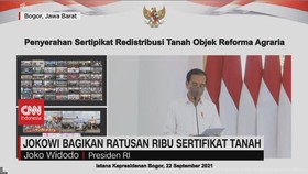 VIDEO: Jokowi Bagikan Ratusan Ribu Sertifikat Tanah