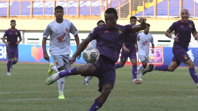 PSM Makassar sukses mengalahkan Persik Kediri 3-2 pada pertandingan lanjutan Liga 1 2021 di Stadion Wibawa Mukti, Cikarang, Kamis (23/9) sore.