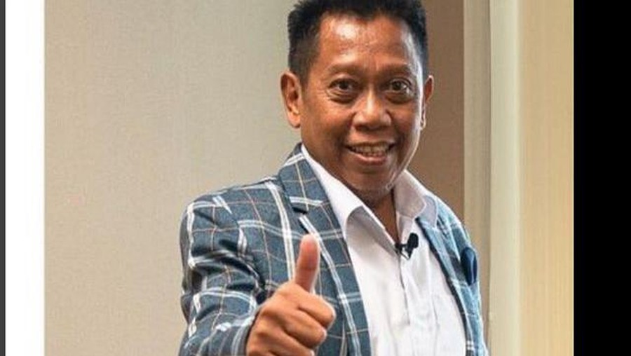 Kabar kurang menyenangkan dari presenter Tukul Arwana dikabarkan alami pendarahan otak. Yuk intip potretnya sebelum sakit!