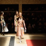 4 Label Fashion Mewah yang Adakan Program Vaksinasi bagi Karyawannya! Siapa Saja?