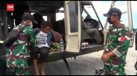 VIDEO: Helikopter TNI Evakuasi 2 Guru Dari Distrik Kiriwok