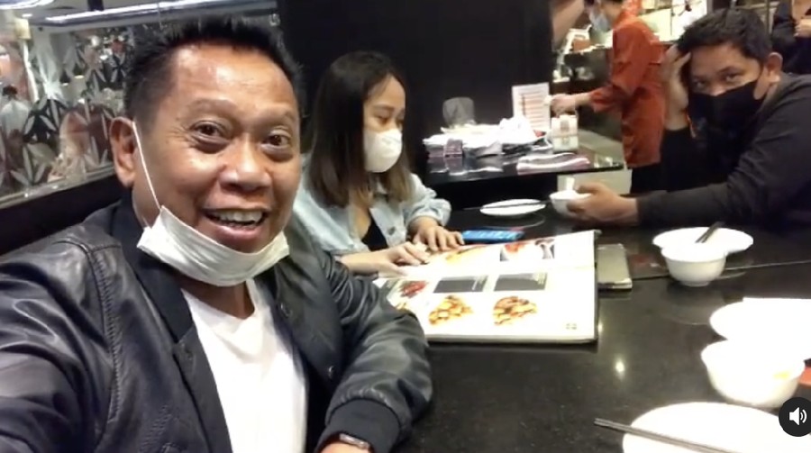 Tukul Arwana Sosok 'Family Man' yang Hobi Makan Bareng Anak Tukul Arwana Sosok 'Family Man' yang Hobi Makan Bareng Anak