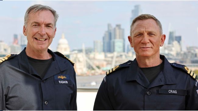 Aktor Daniel Craig ditunjuk menjadi Komandan Kehormatan Angkatan Laut Kerajaan Inggris (Royal Navy).