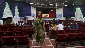FOTO: Bioskop Somalia Dibuka Setelah Puluhan Tahun Tutup