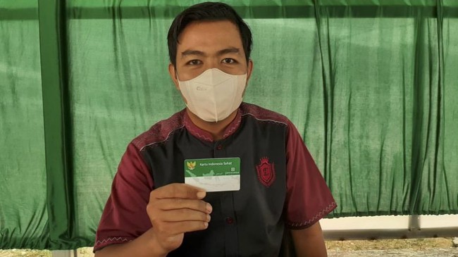 Fahmy yang merupakan pekerja asal Jambi sangat senang karena perusahaan tempatnya bekerja menanggung jaminan kesehatannya.