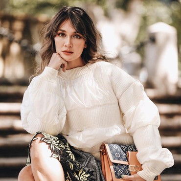 Blusukan ke Rumah Warga, Luna Maya Jadi Ketua RT?