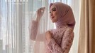 Detail Penampilan Ria Ricis Saat Lamaran, Cantik Manglingi! Ria Ricis dan Teuku Ryan baru saja menggelar lamaran pada Kamis (23/9). Yuk intip detail penampilan cantik Ricis!