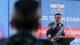 AHY Soal Emil Dardak vs Mantu Pakde Karwo: Jangan Sampai Terbakar