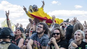 FOTO: Euforia dan Ingar Bingar Festival Louder Than Life