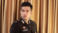 <p>Pria bernama Islam Mustakim itu merupakan seorang polisi yang berasal dari Aceh. Bripda Mustakim viral sampai banyak diundang ke stasiun TV. (Foto: Instagram @imustakimm)</p>