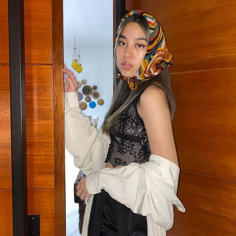 Potret Mezzaluna Putri Bimbim Slank Baru Debut Single Ikut Jejak Sang Ayah Potret Mezzaluna Putri Bimbim Slank Baru Debut Single Ikut Jejak Sang Ayah
