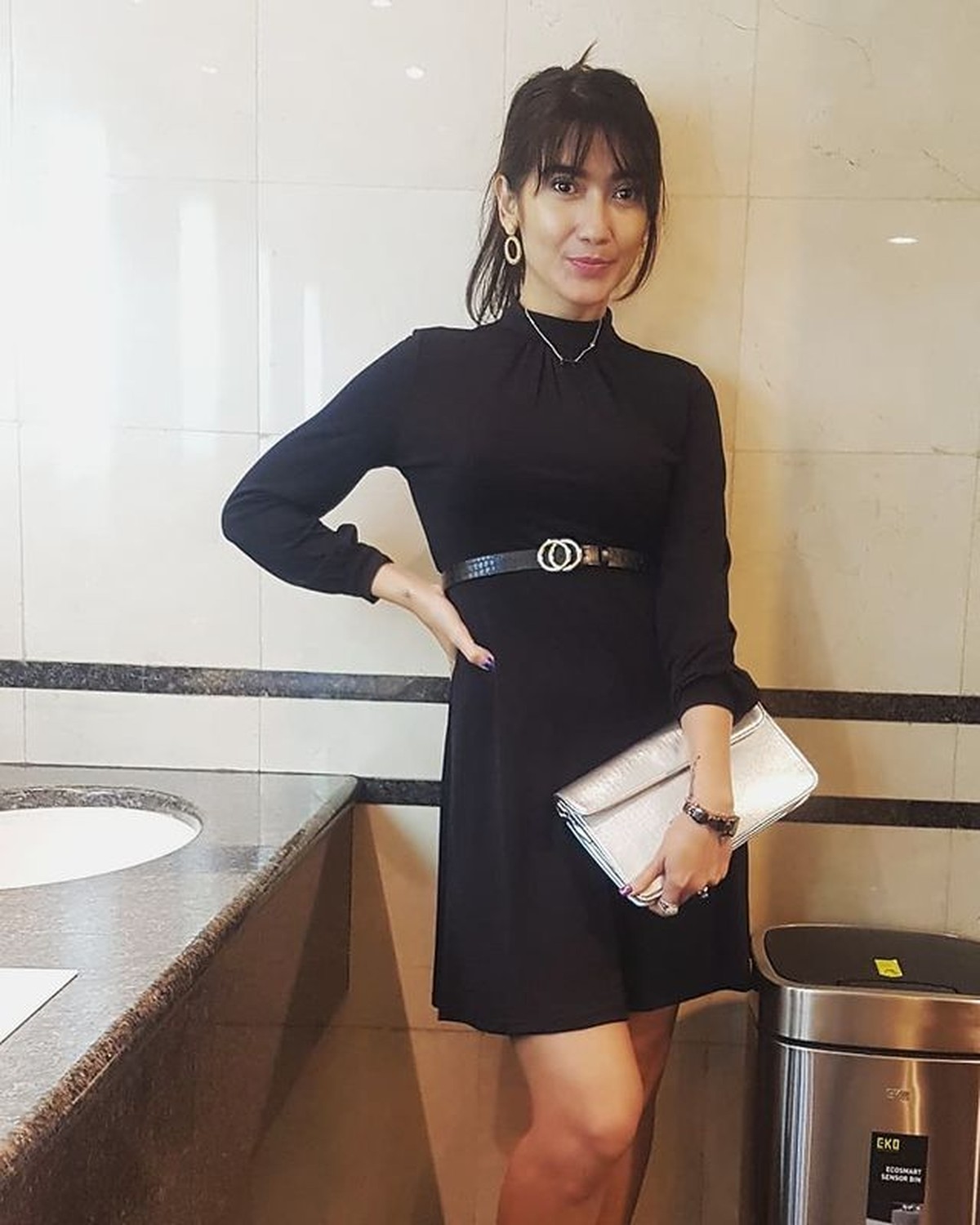 Pesinetron Revi Mariska mendapatkan hujatan dari masyarakat dan penggemar Lesti Kejora&period; Yuk kita intip potretnya&excl;